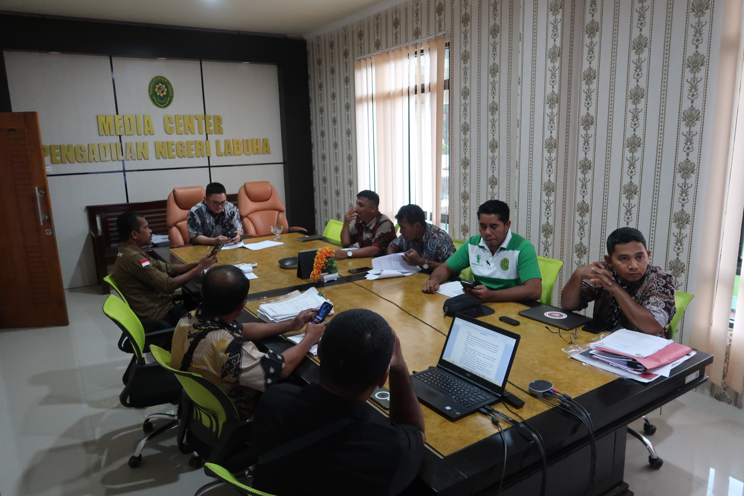 Rapat Tindaklnjut Temuan Pengawasan Daerah Pada Pengadilan Negeri Labuha