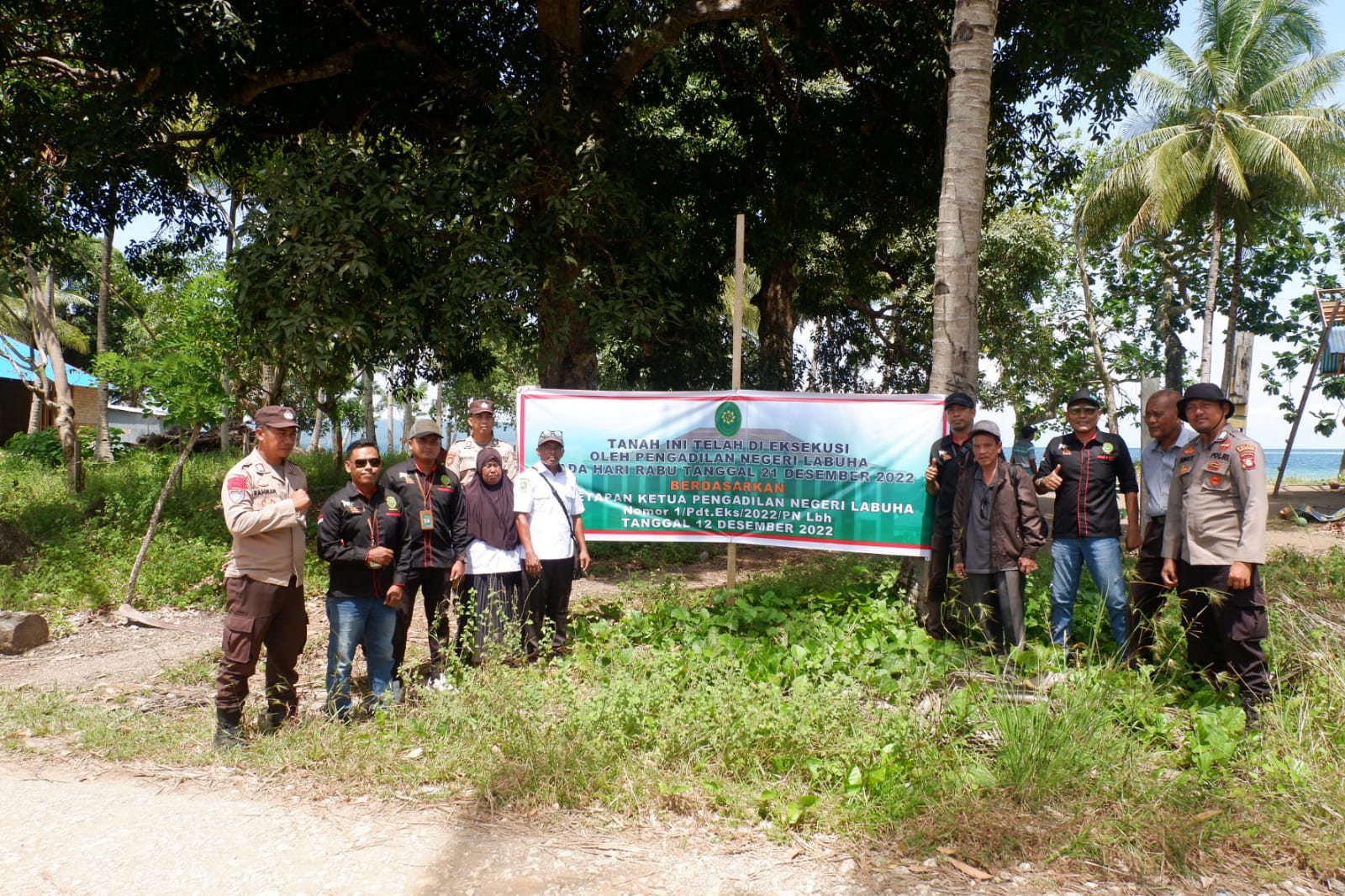 Pengadilan Negeri Labuha Melaksanakan Eksekusi Perkara Perdata No 23/Pdt.G/2021/Pn Lbh